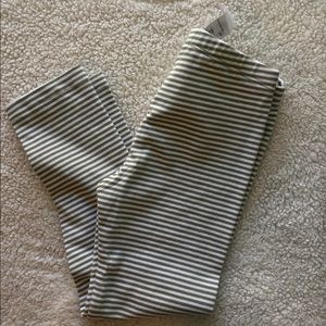 NWT. Olive green leggings.